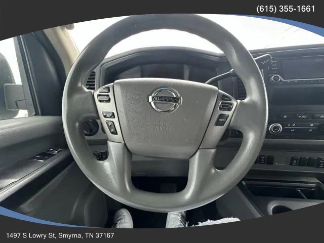 Used 2018 Nissan NV 2500 SV image 15