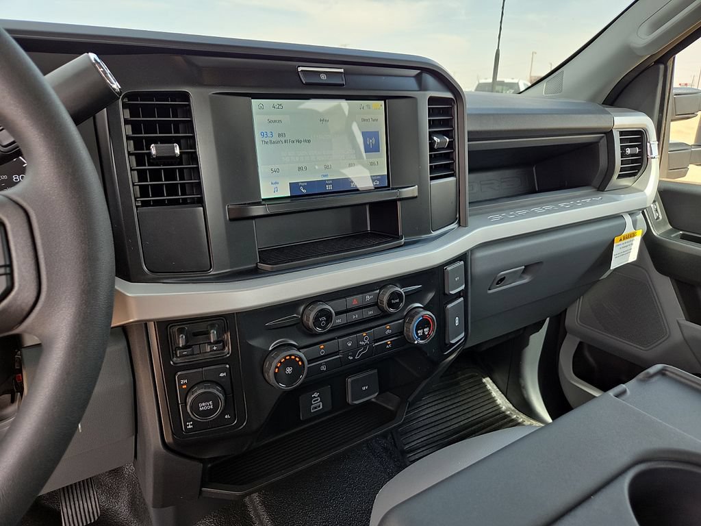 New 2026 Ford F250 XL w/ XL Off-Road Package AWD/4WD image 24