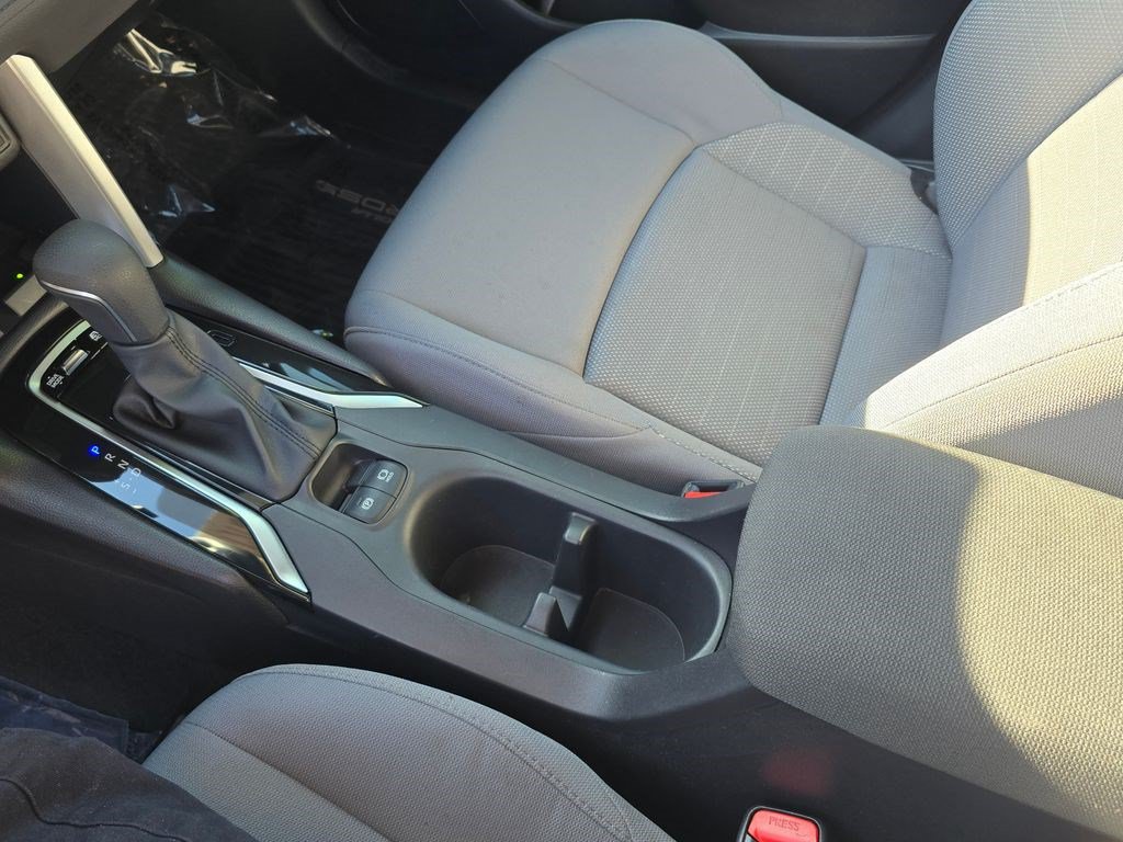 Used 2025 Toyota Corolla Cross AWD Hybrid w/ Moonroof Package image 23