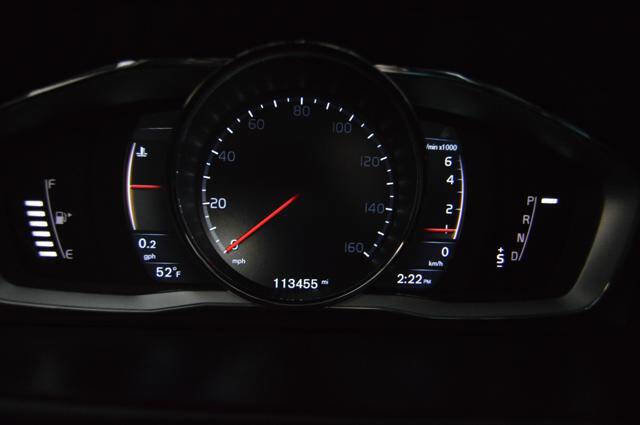 Used 2016 Volvo XC70 T5 Premier w/ Proximity Package image 17