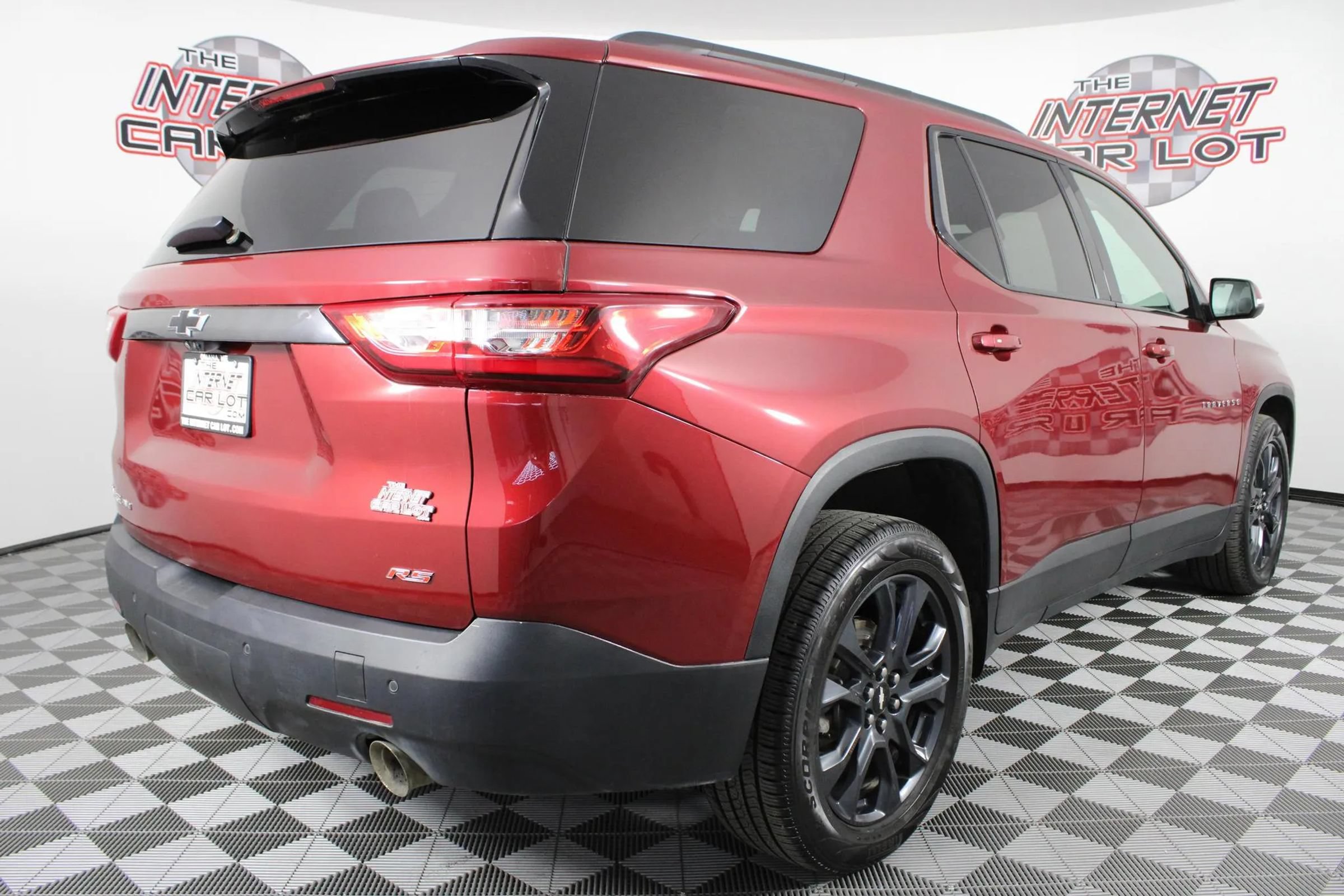 Used 2021 Chevrolet Traverse RS w/ LPO, Floor Liner Package AWD/4WD image 7