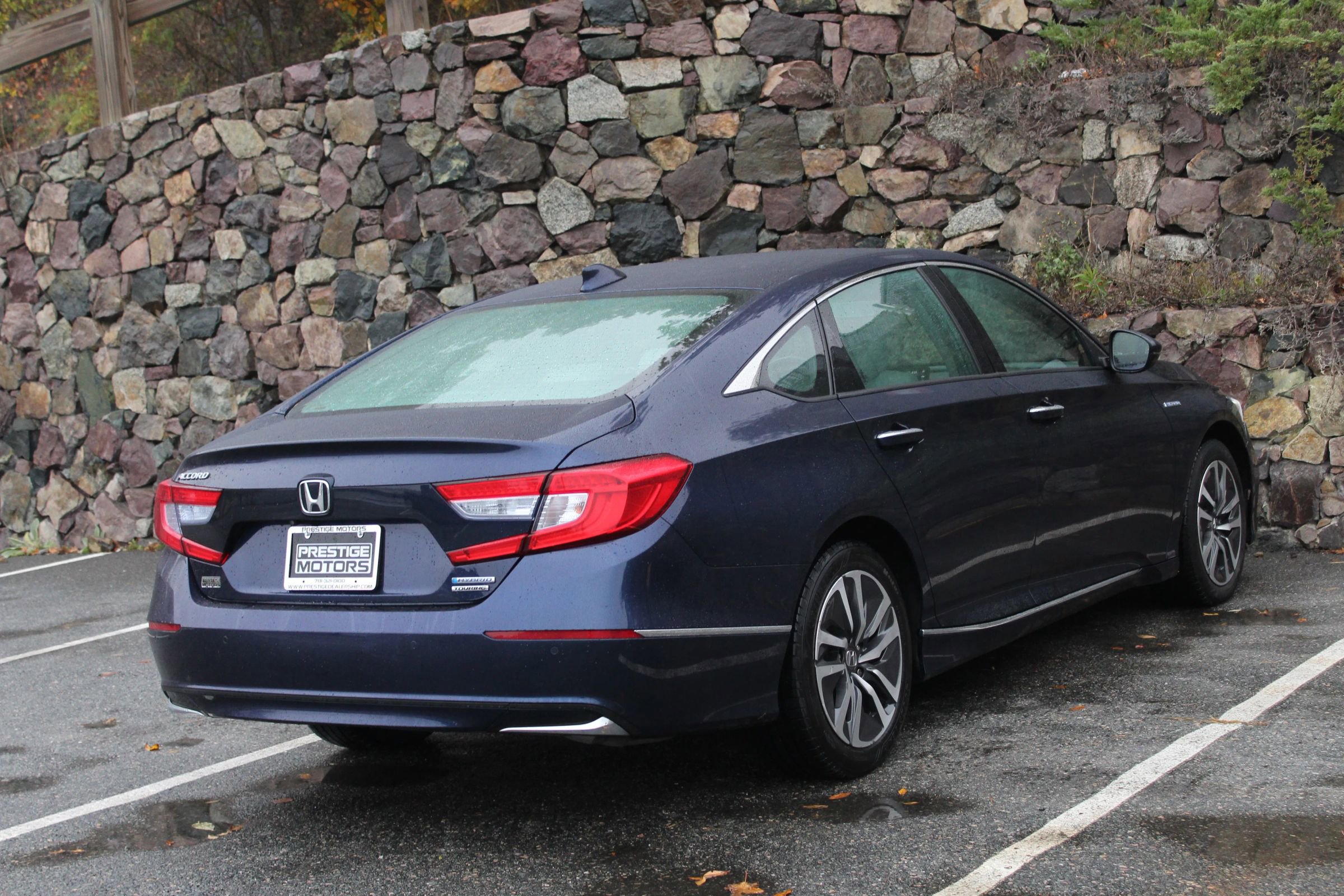 Used 2019 Honda Accord Touring image 9