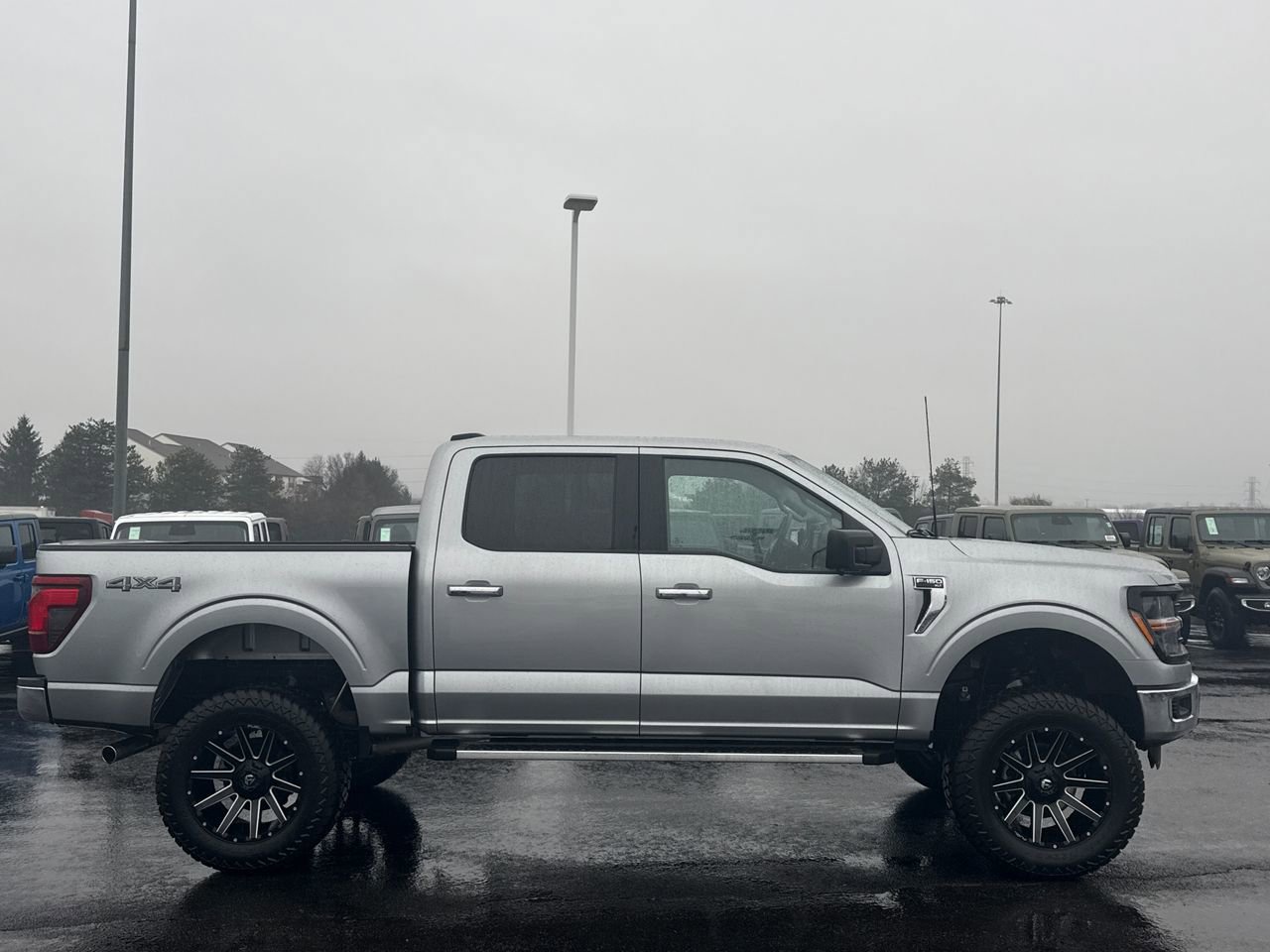 Used 2024 Ford F150 XLT image 2