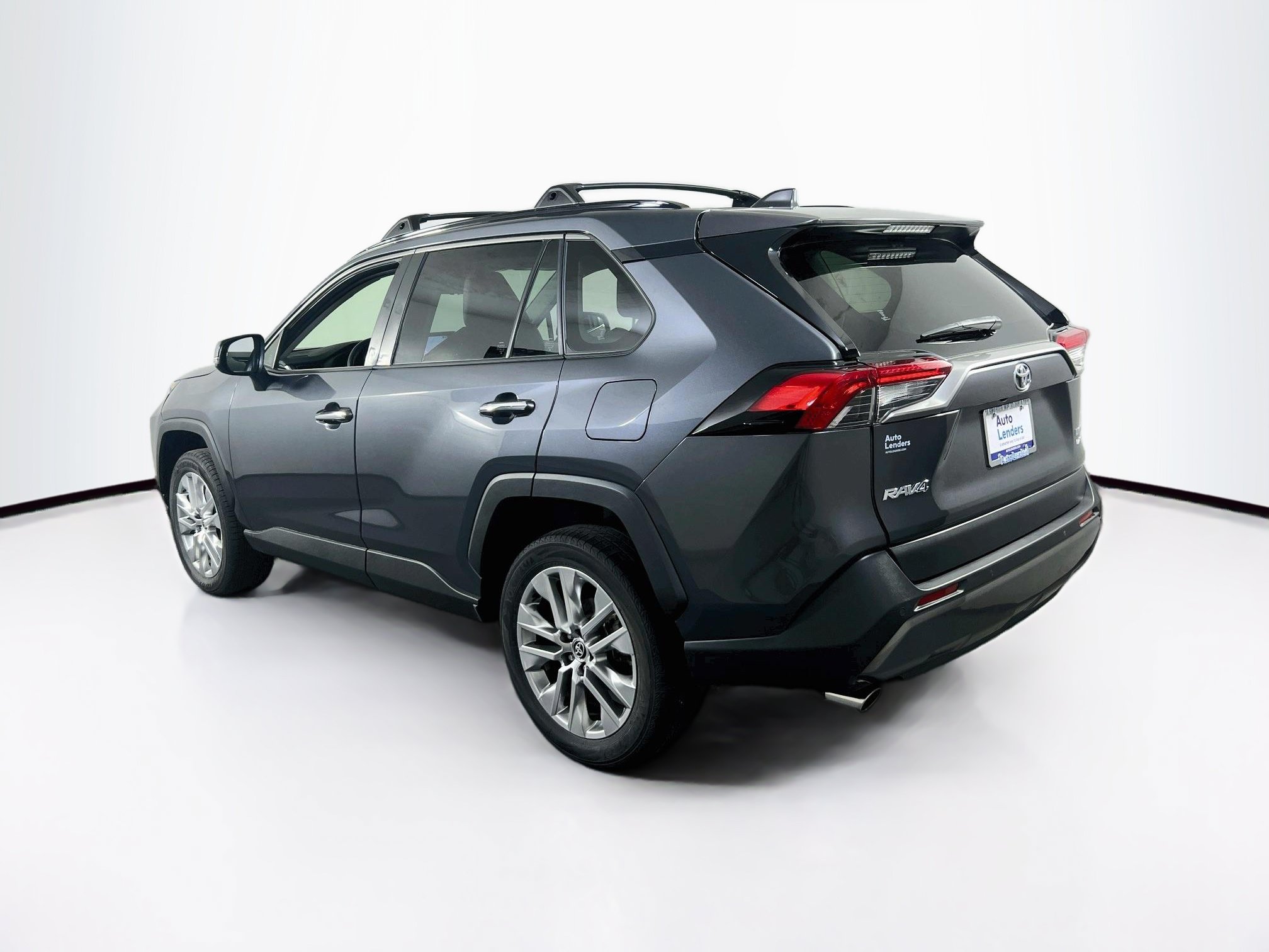 Used 2020 Toyota RAV4 Limited AWD/4WD image 7