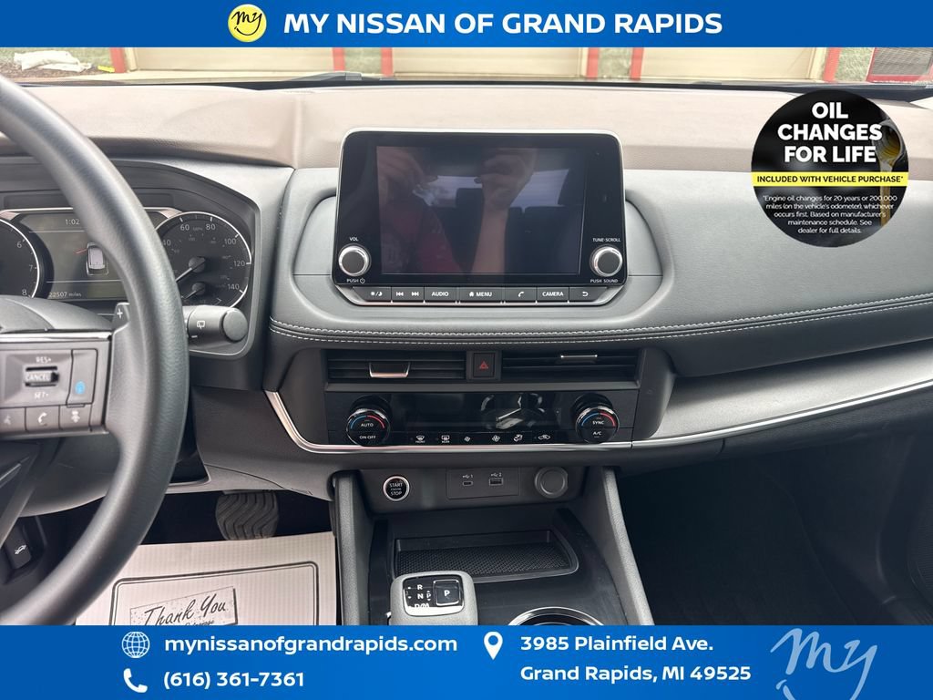 Used 2023 Nissan Rogue SV AWD/4WD image 21