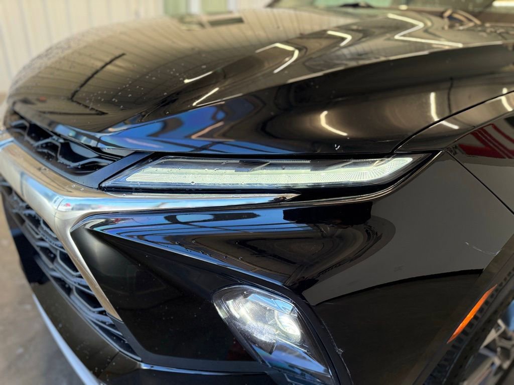 Used 2025 Chevrolet Blazer LT image 33