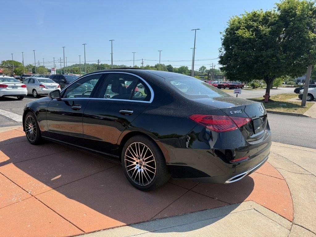 Used 2024 Mercedes-Benz C 300 Sedan image 4
