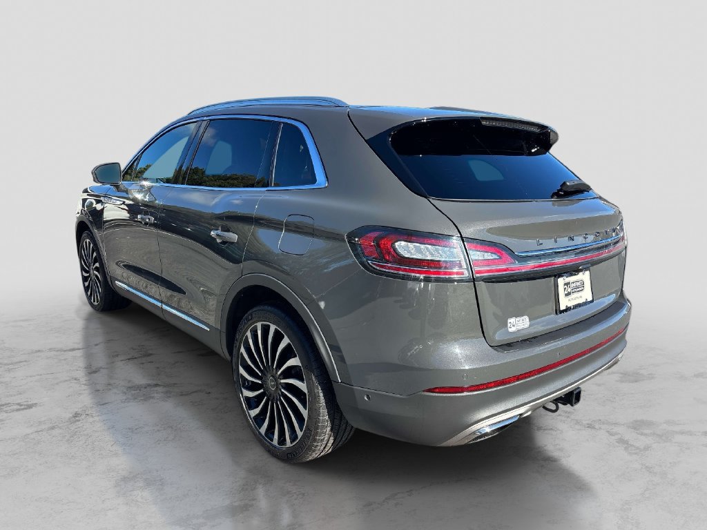 Used 2023 Lincoln Nautilus Black Label w/ Class II Trailer Tow Package AWD/4WD image 3