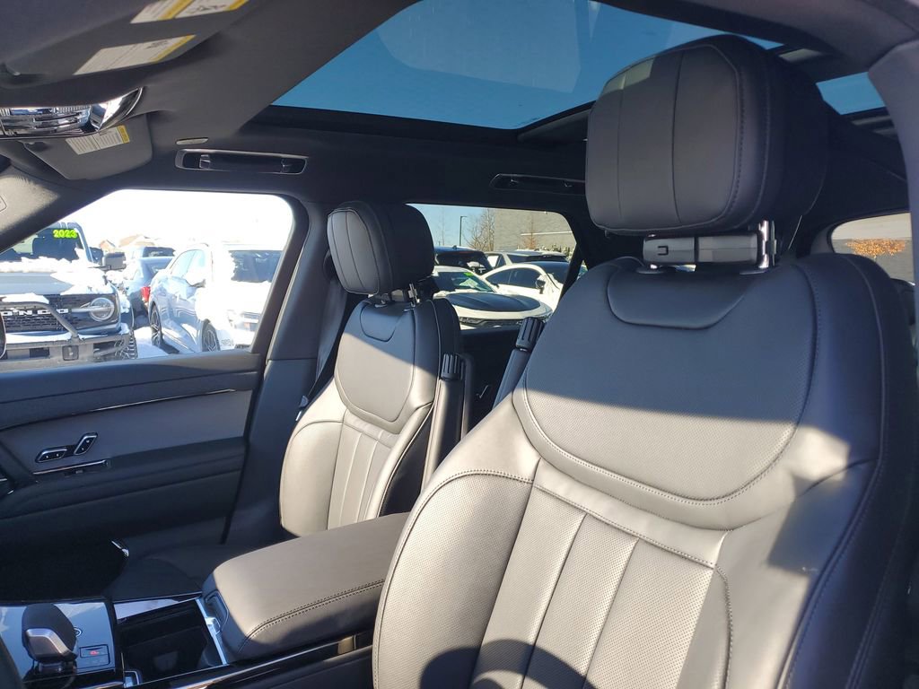 New 2026 Land Rover Range Rover Sport SE image 11