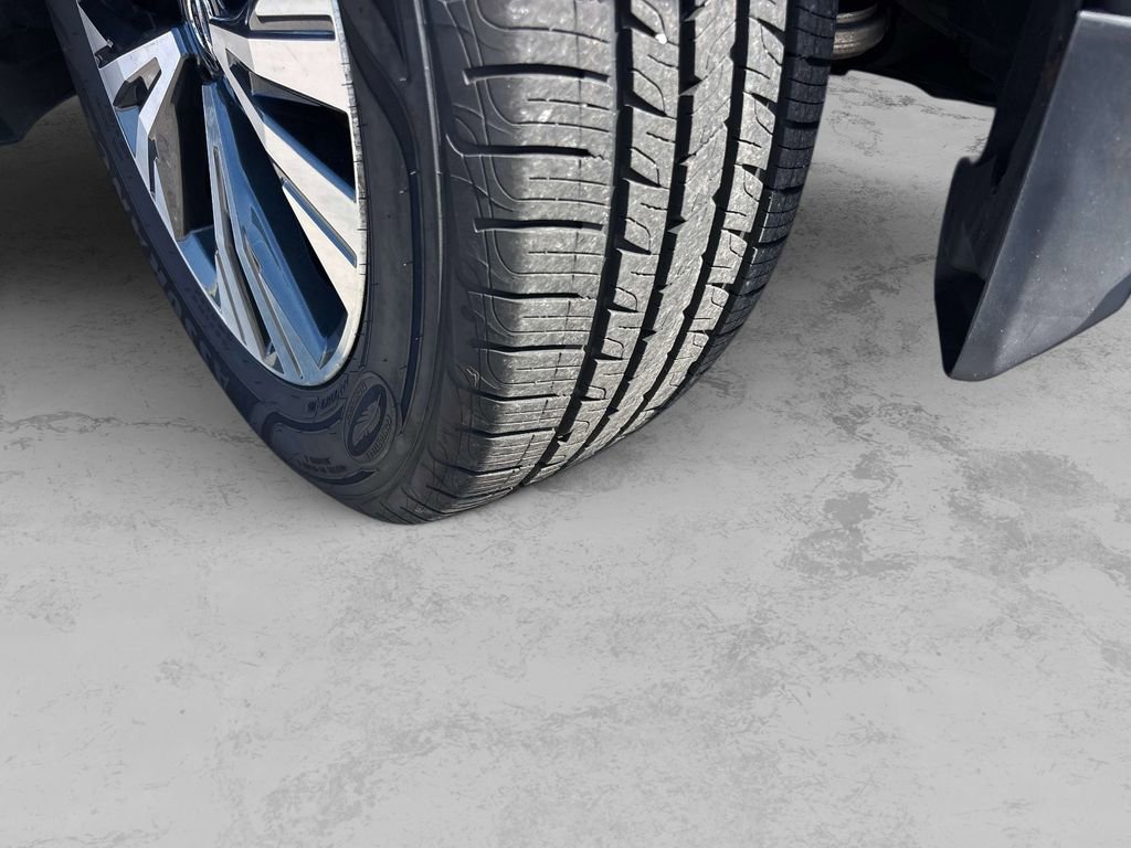 Used 2021 Nissan Rogue SV image 8