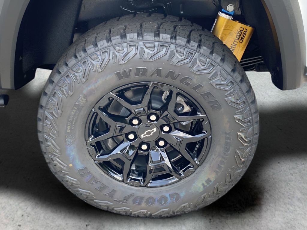 New 2025 Chevrolet Colorado ZR2 w/ Midnight Edition image 21