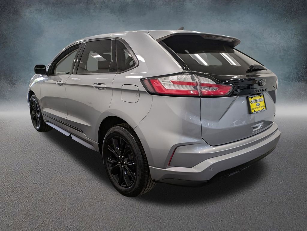 Used 2022 Ford Edge SE w/ Black Appearance Package AWD/4WD image 6