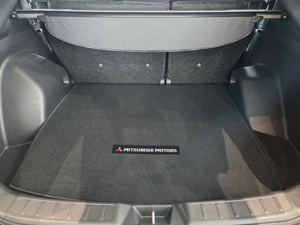 Used 2026 Mitsubishi Eclipse Cross SE image 23