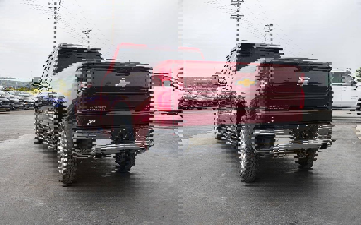 Used 2022 Chevrolet Silverado 1500 LTZ image 3