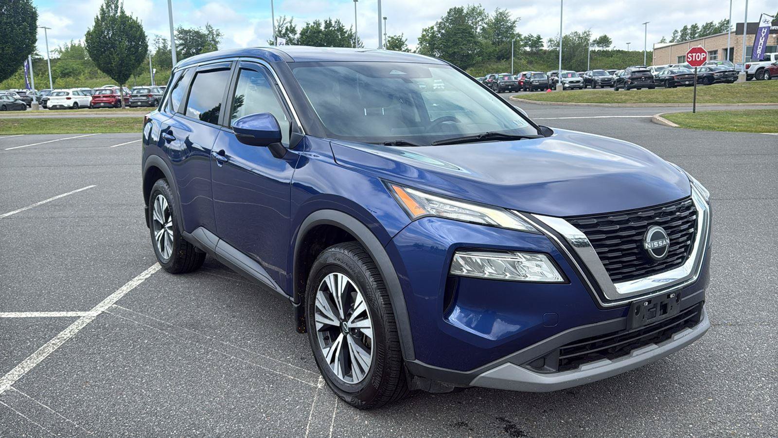 Used 2022 Nissan Rogue SV
