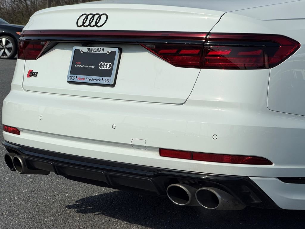 Used 2024 Audi S8 image 13