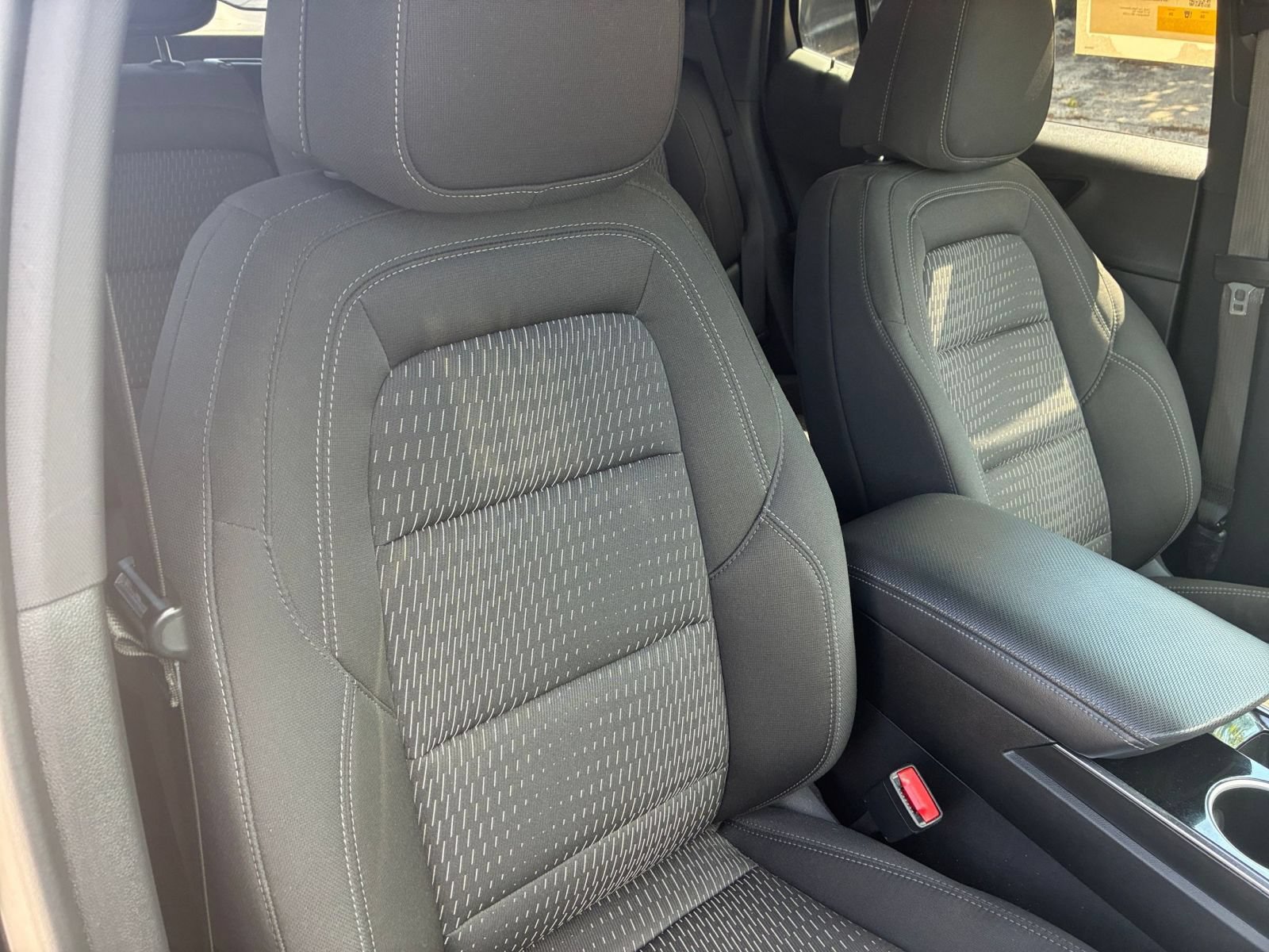 Used 2025 Chevrolet Equinox LT FWD image 31