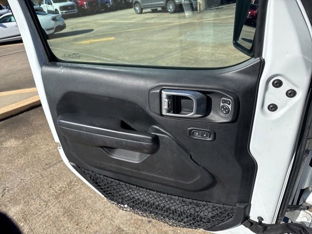 Used 2018 Jeep Wrangler Unlimited Sport S image 31