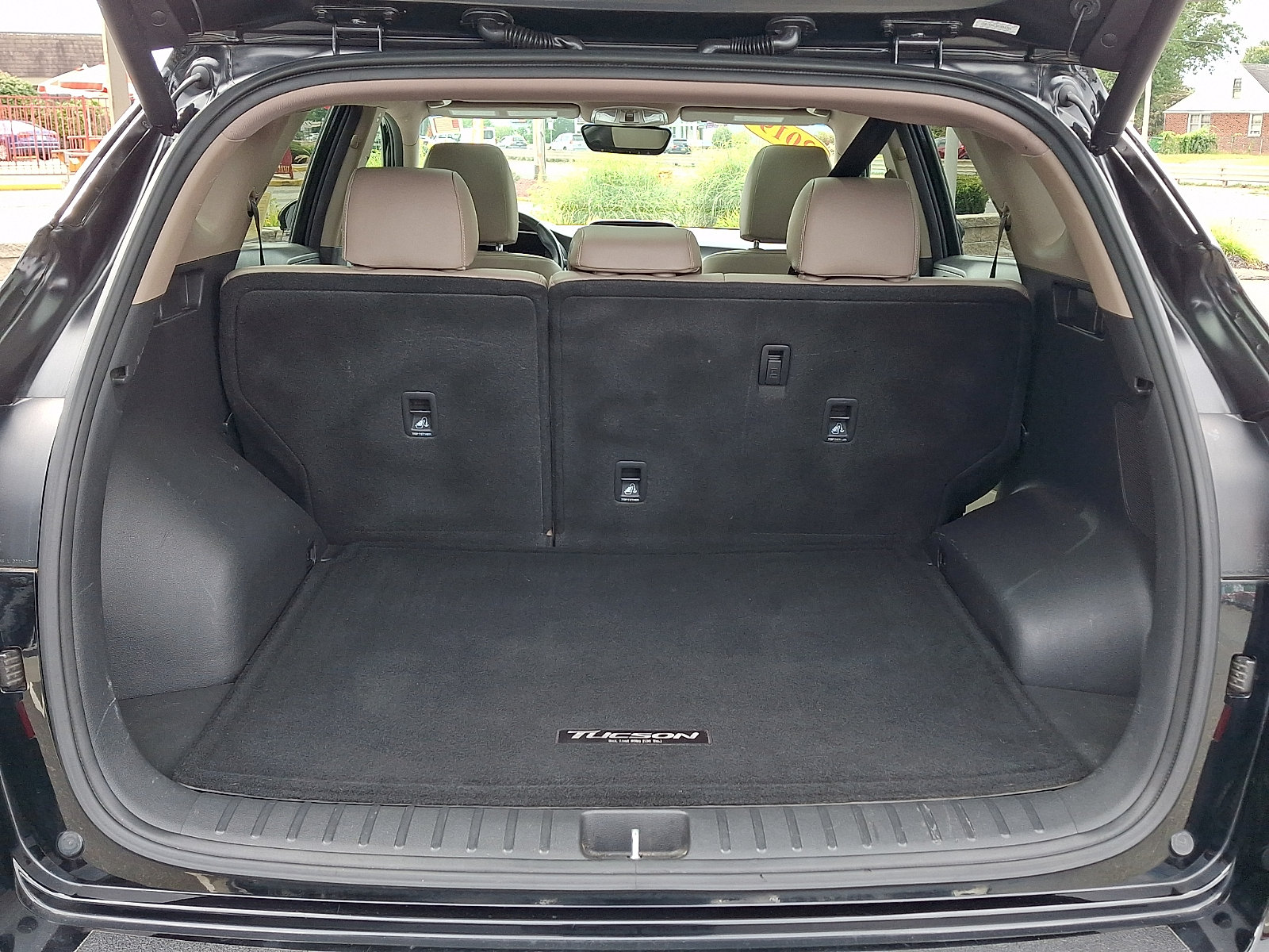 Used 2019 Hyundai Tucson Ultimate w/ Cargo Package FWD image 32