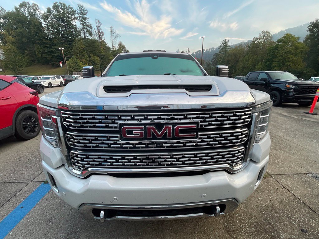 Used 2020 GMC Sierra 2500 Denali w/ Denali Ultimate Package AWD/4WD image 2