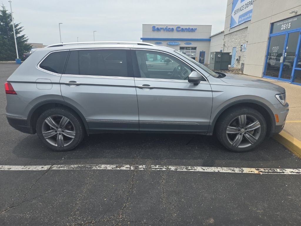 Used 2020 Volkswagen Tiguan SEL AWD/4WD image 8