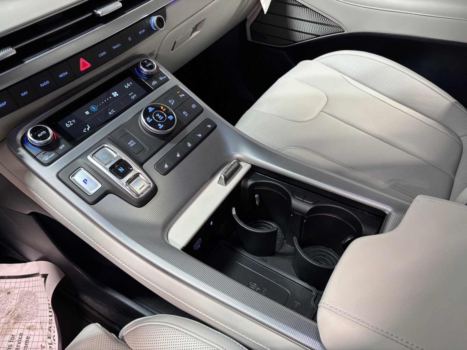 Used 2025 Hyundai Palisade Calligraphy AWD/4WD image 13