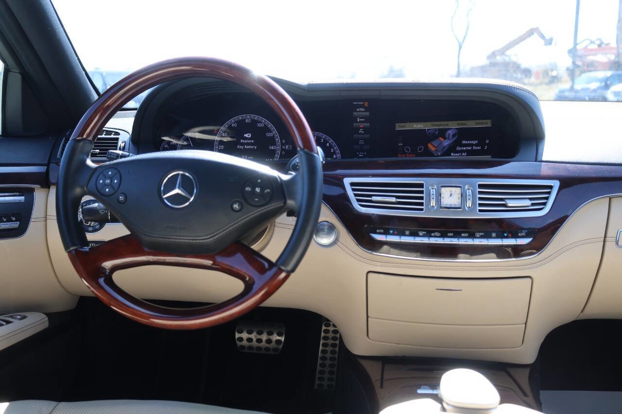 Used 2013 Mercedes-Benz S 550 image 23