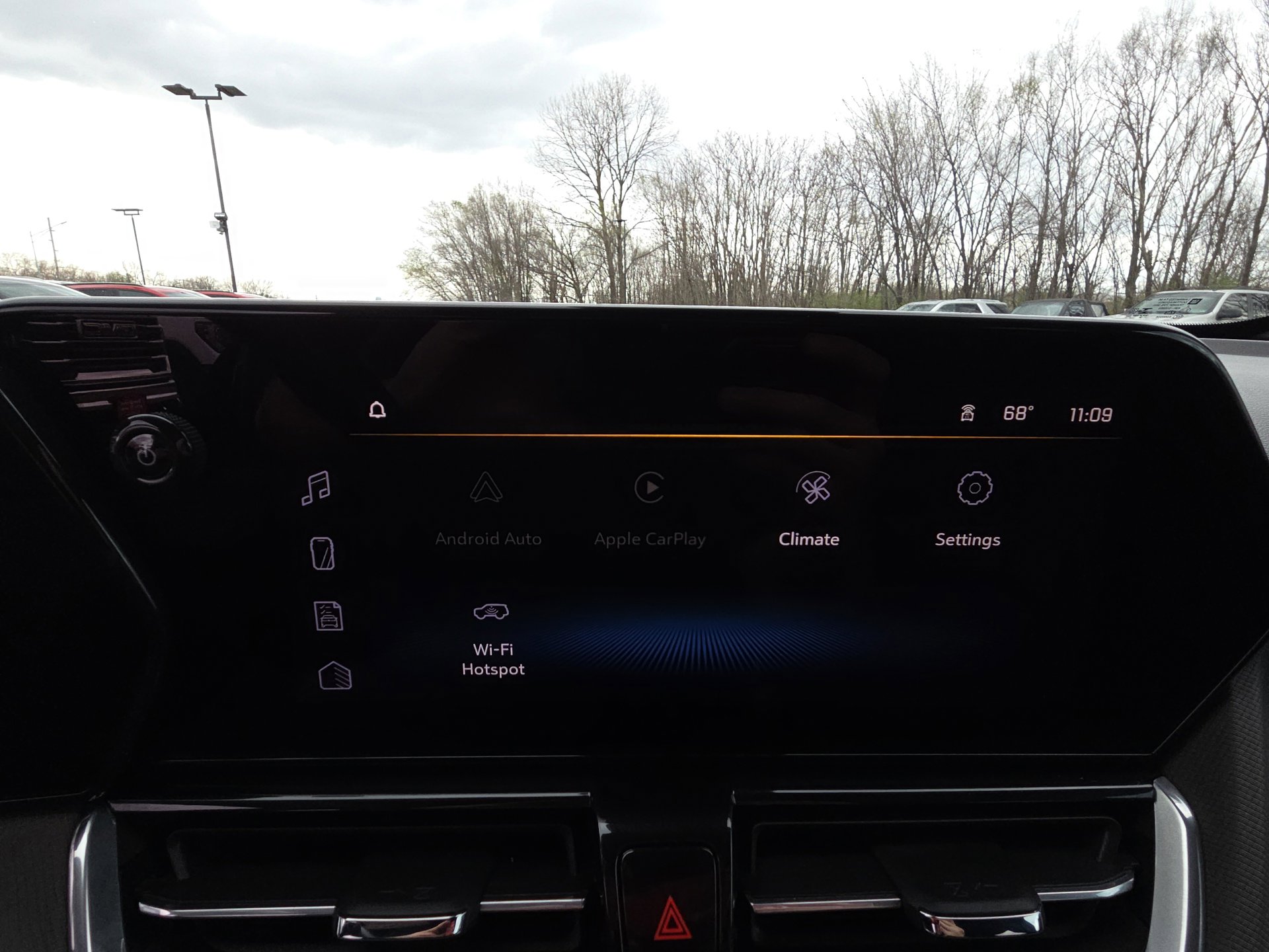 Certified 2025 Chevrolet TrailBlazer ACTIV w/ Convenience Package image 21