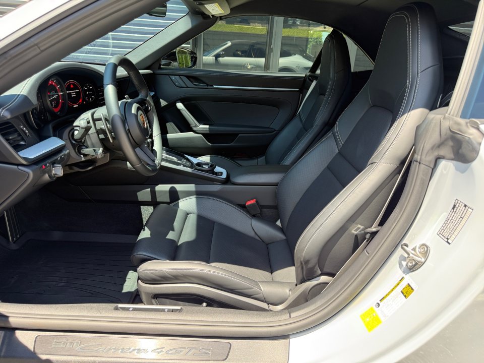 Certified 2023 Porsche 911 Carrera 4 GTS AWD/4WD image 5