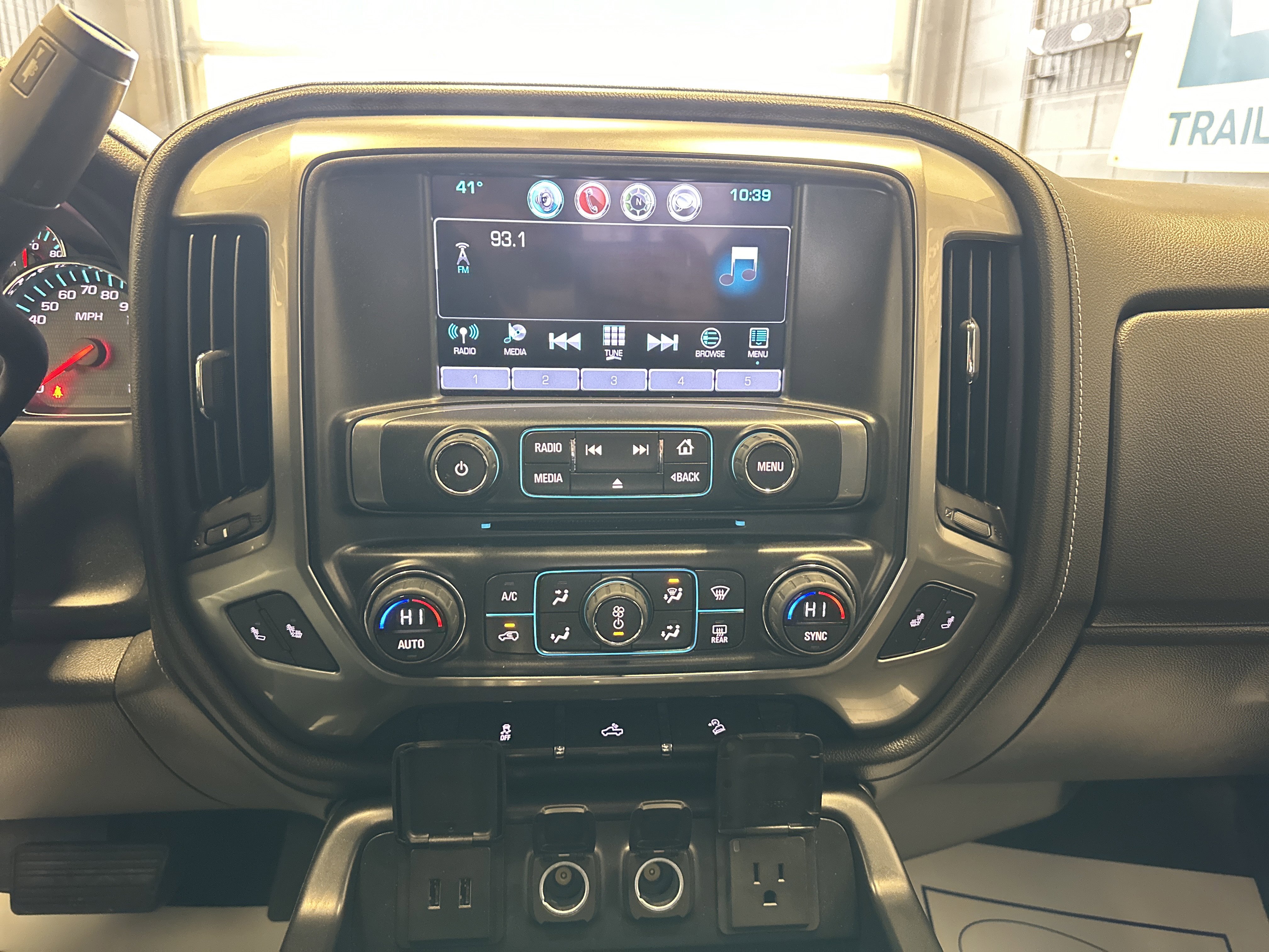 Used 2016 Chevrolet Silverado 1500 LTZ Z71 image 12