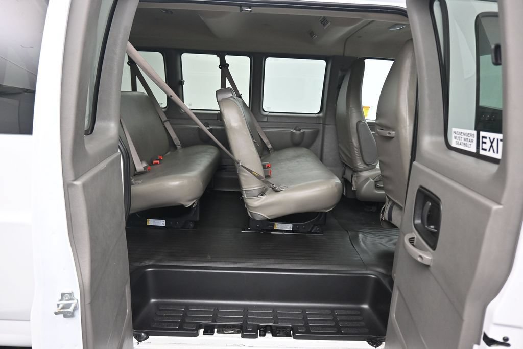 Used 2023 Chevrolet Express 3500 LS RWD image 27
