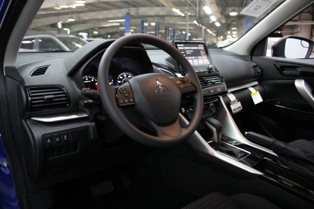 New 2026 Mitsubishi Eclipse Cross LE image 5