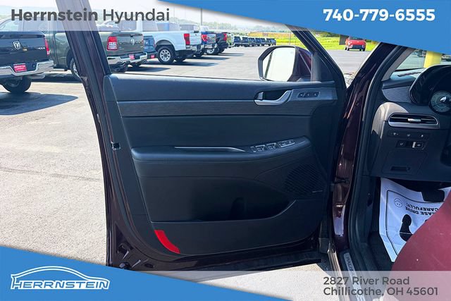 Used 2024 Hyundai Palisade Limited AWD/4WD image 13