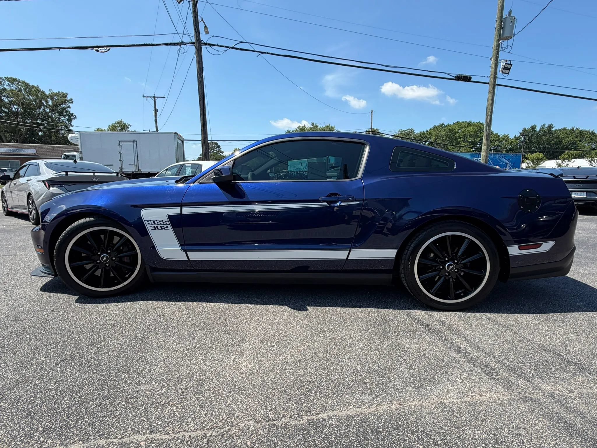 Used 2012 Ford Mustang Boss 302 w/ Boss 302 Accessory Pkg RWD image 6