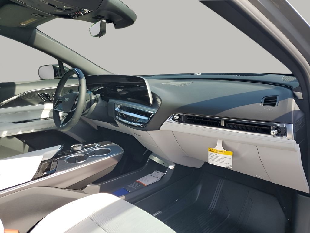New 2026 Cadillac Lyriq Premium Luxury w/ LPO, Floor Liner Package image 14