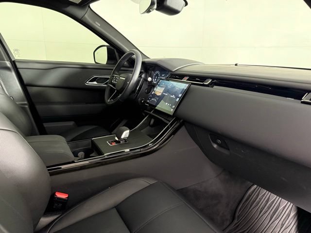 Certified 2026 Land Rover Range Rover Velar Dynamic SE AWD/4WD image 33