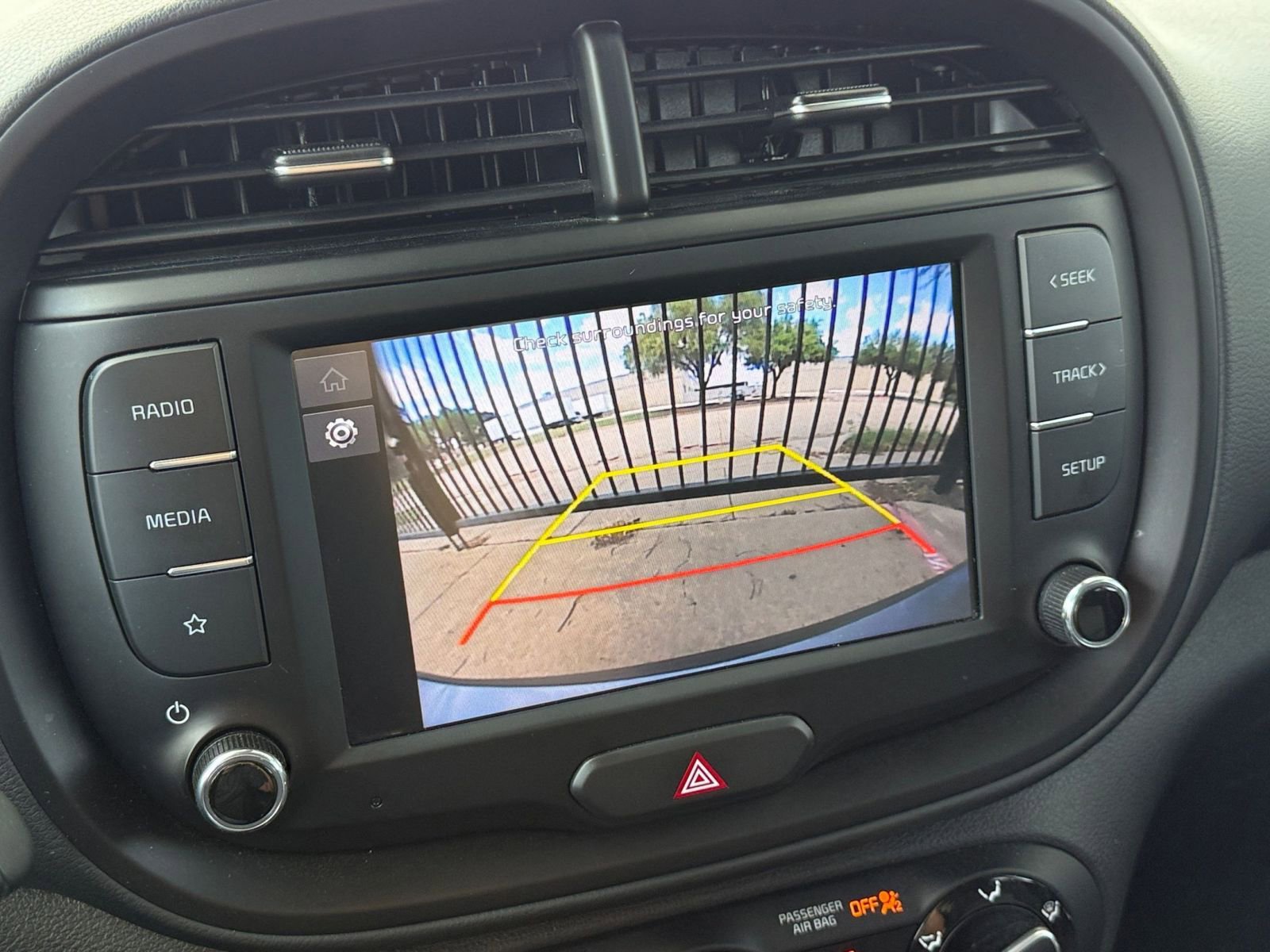 Used 2025 Kia Soul LX w/ LX Technology Package image 24