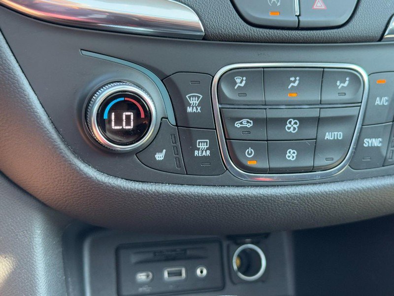 Used 2022 Chevrolet Equinox LT image 20