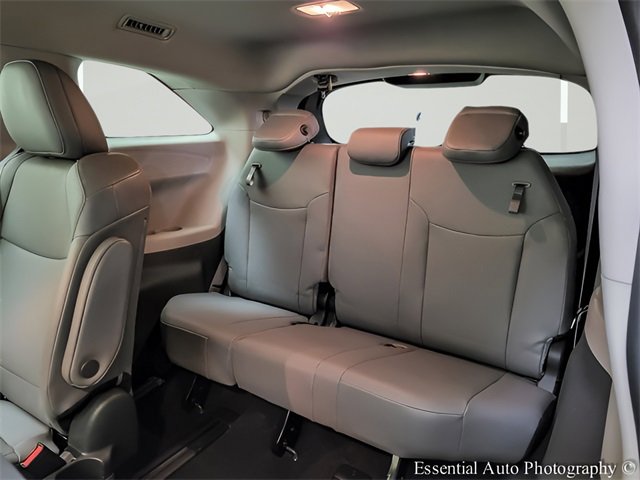 Certified 2024 Toyota Sienna XLE image 12