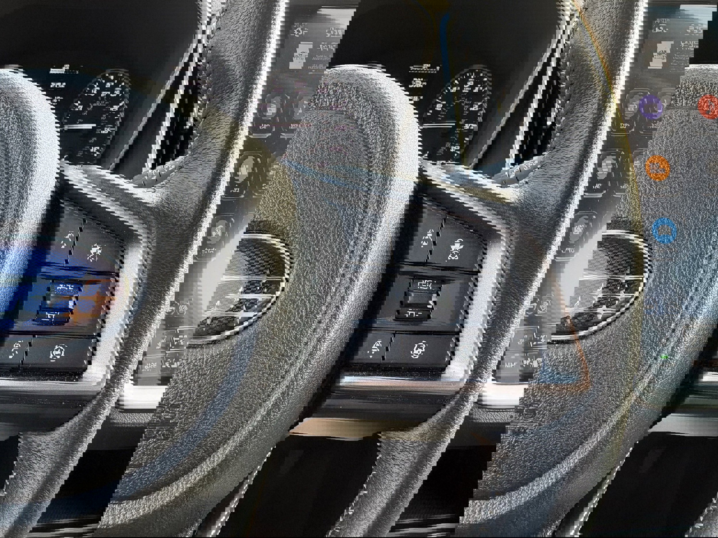 Certified 2025 Subaru Ascent Premium image 16