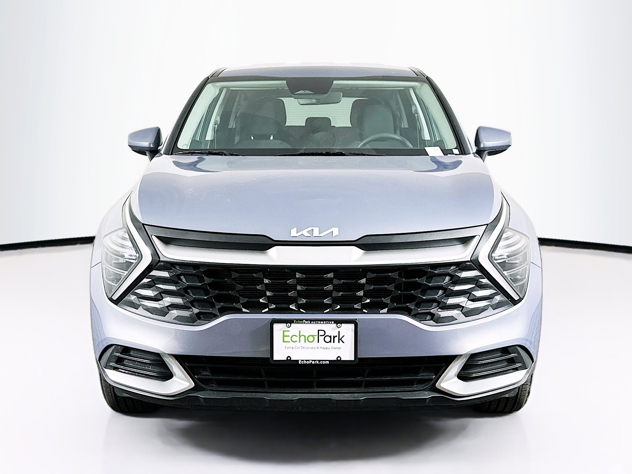Used 2025 Kia Sportage LX image 2