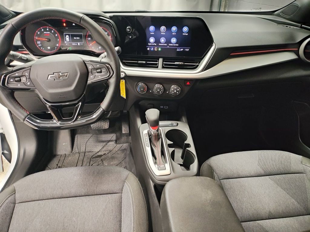 Certified 2024 Chevrolet Trax RS w/ Driver Confidence Package image 32