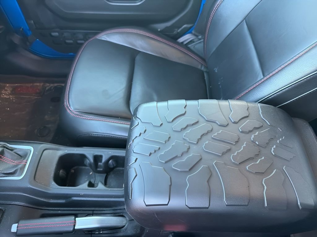 Used 2020 Jeep Gladiator Rubicon AWD/4WD image 16