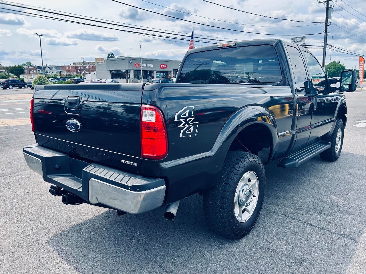 Used 2014 Ford F250 XLT w/ XLT Interior Package image 6