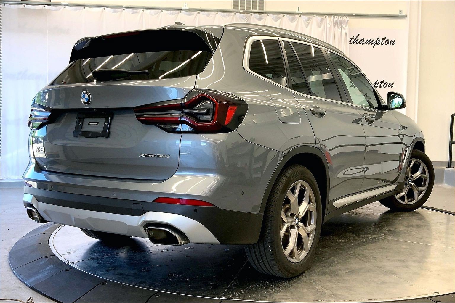 Used 2023 BMW X3 xDrive30i w/ Premium Package AWD/4WD image 6