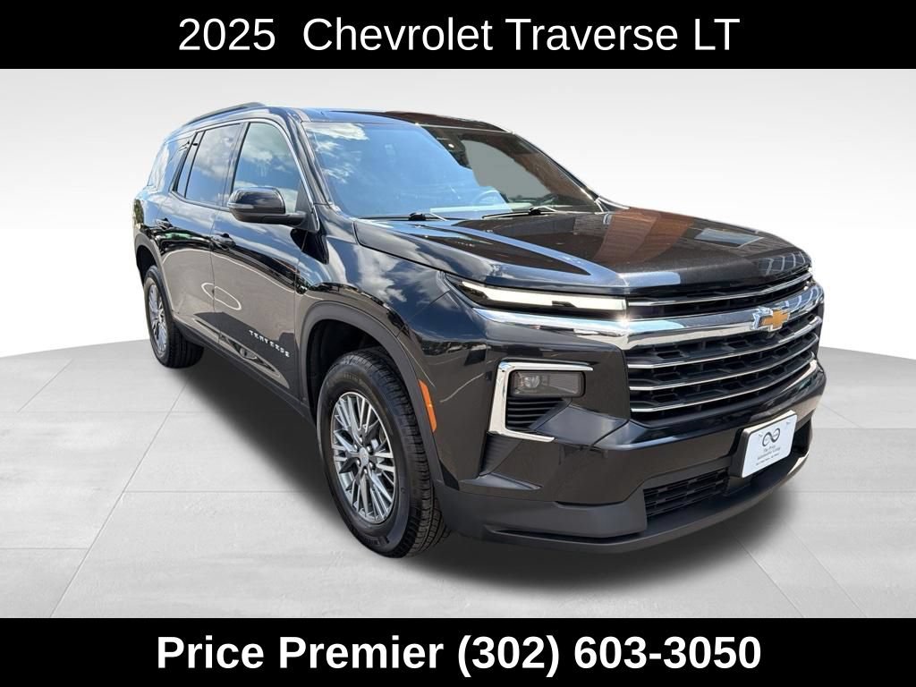 Used 2025 Chevrolet Traverse LT AWD/4WD image 1