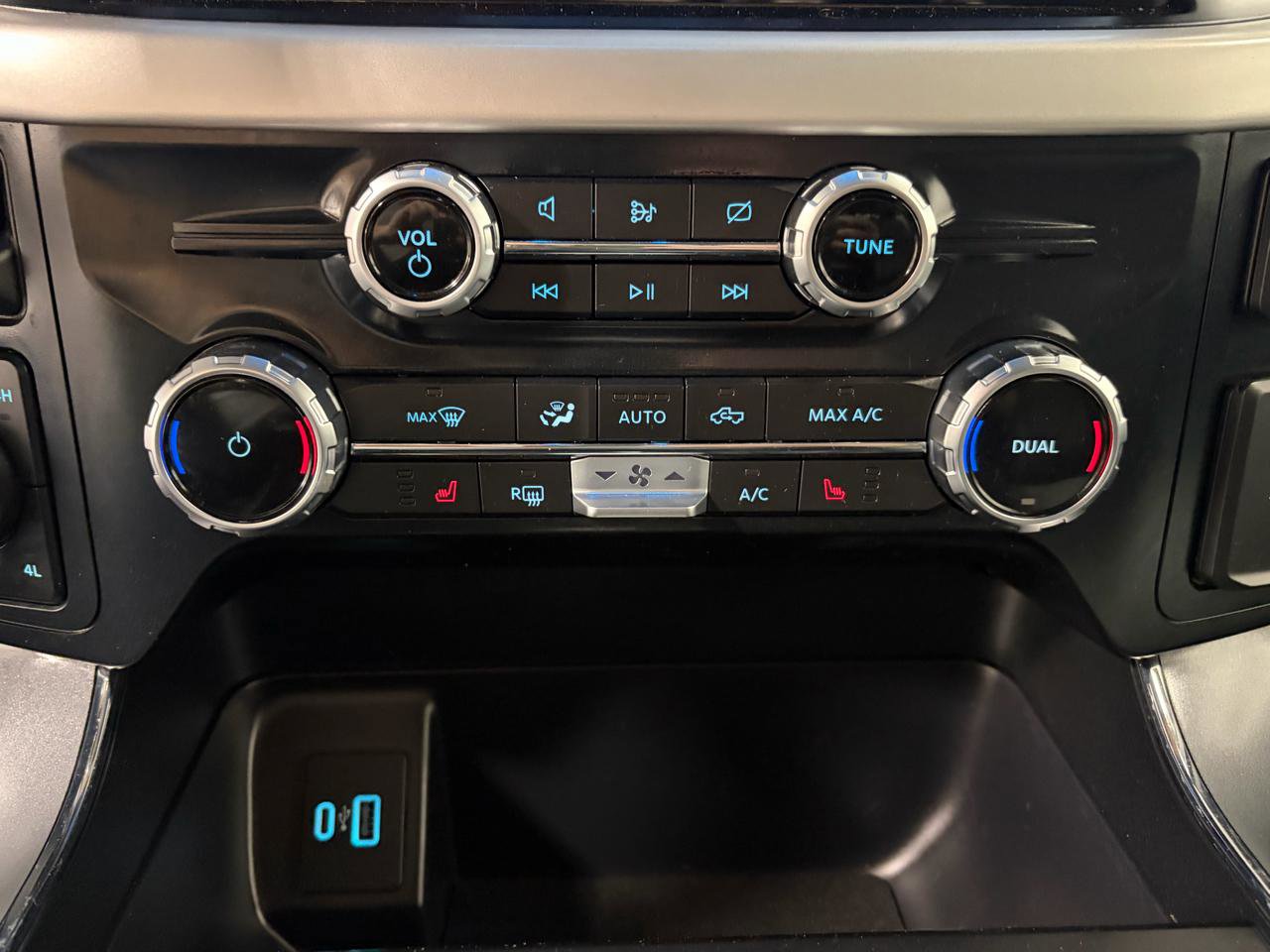 Used 2022 Ford F150 XLT w/ Equipment Group 302A High image 35