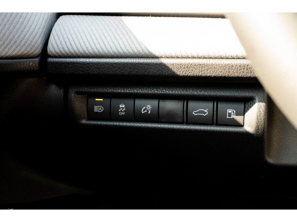 Used 2026 Toyota Camry SE FWD image 26