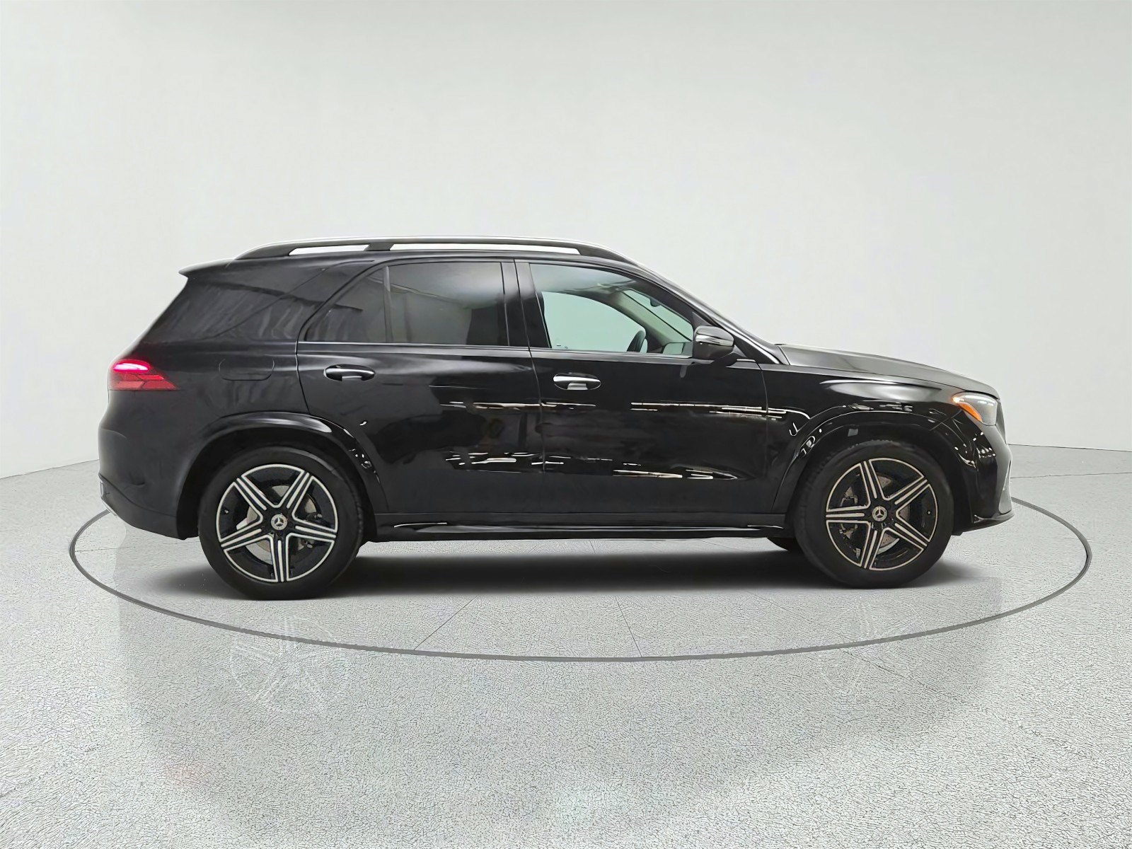 Certified 2024 Mercedes-Benz GLE 450 4MATIC image 4