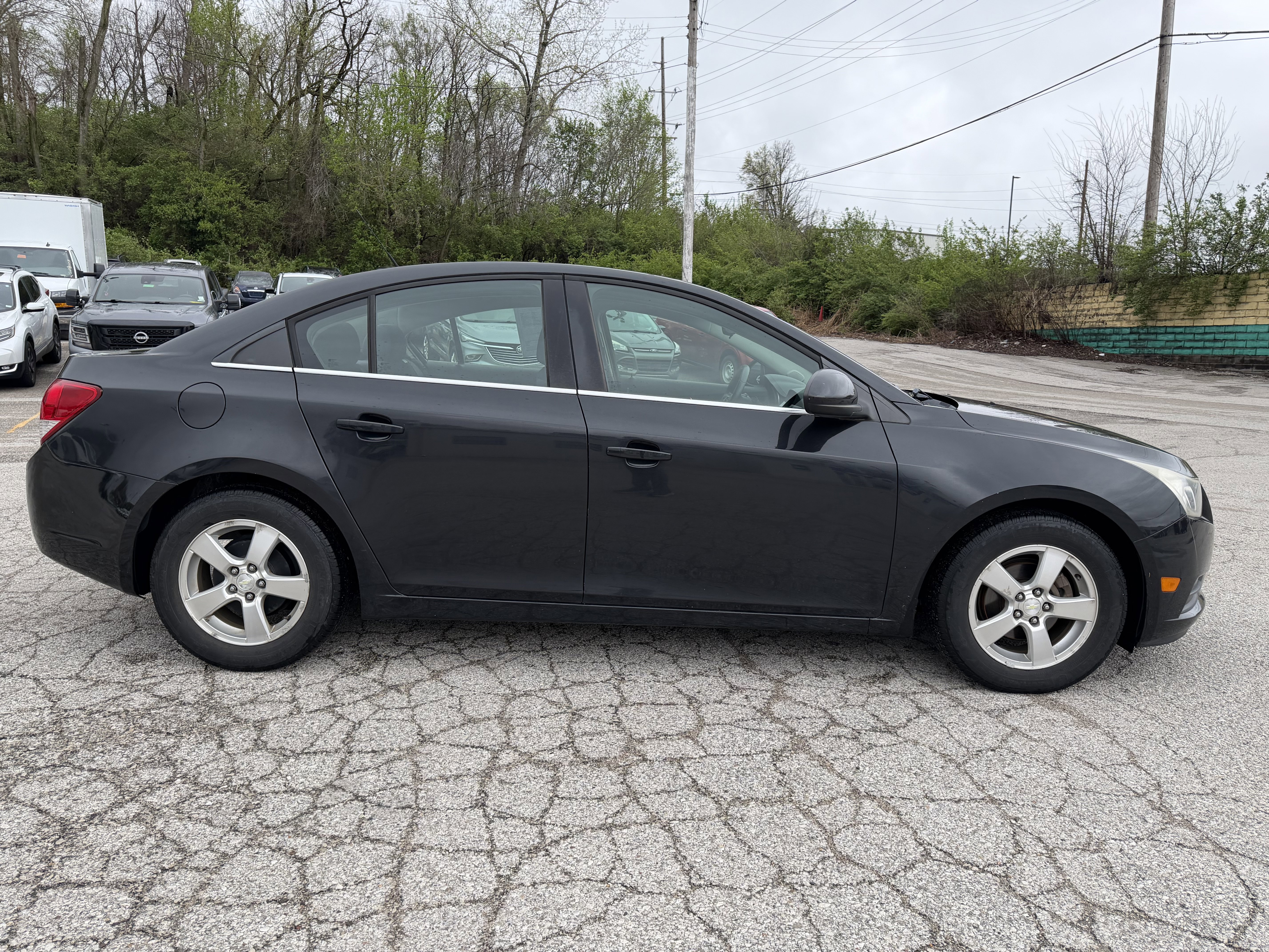 Used 2013 Chevrolet Cruze LT image 8